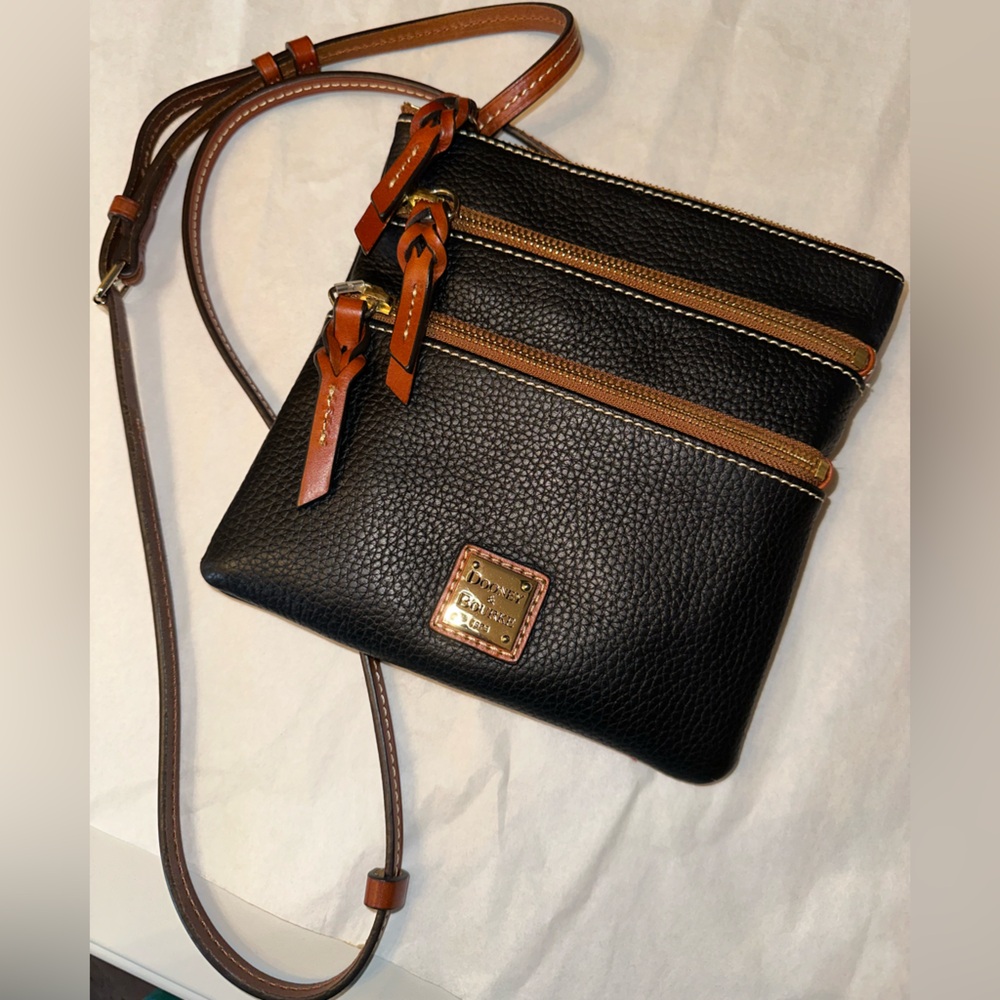 Dooney & Bourke Crossbody Purse - Black